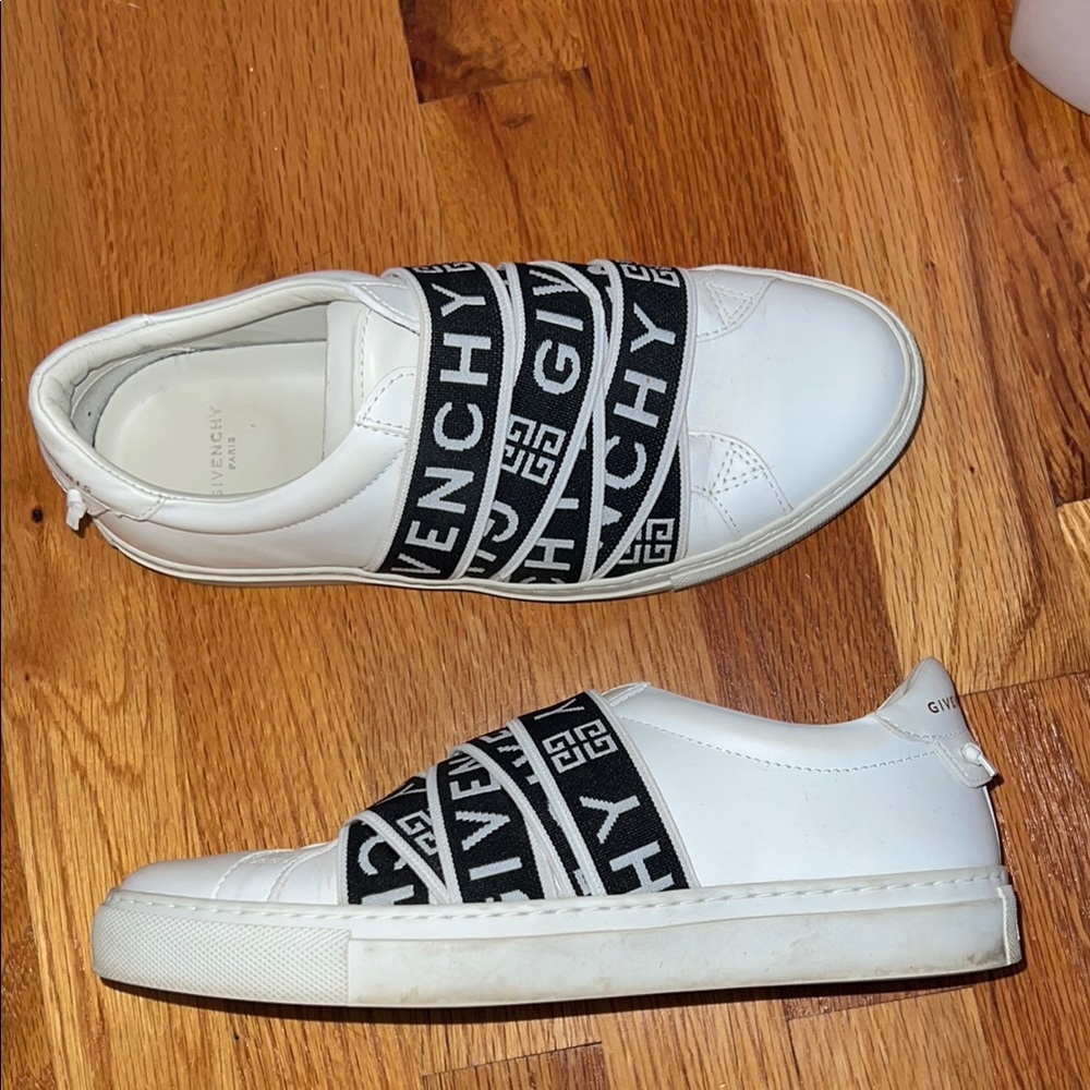 Givenchy Women’s Sneaker Size 37.5